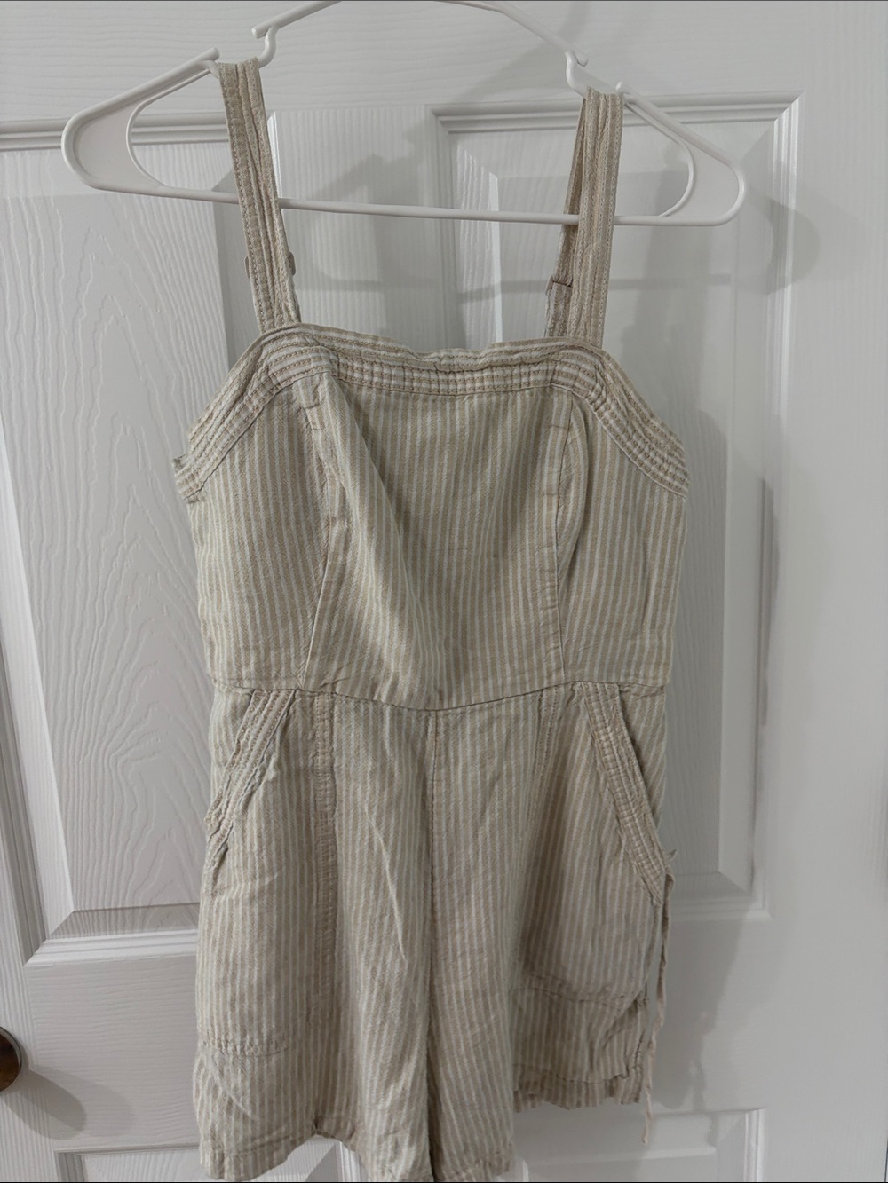 Old Navy Beige Striped Women's Linen-Blend Romper